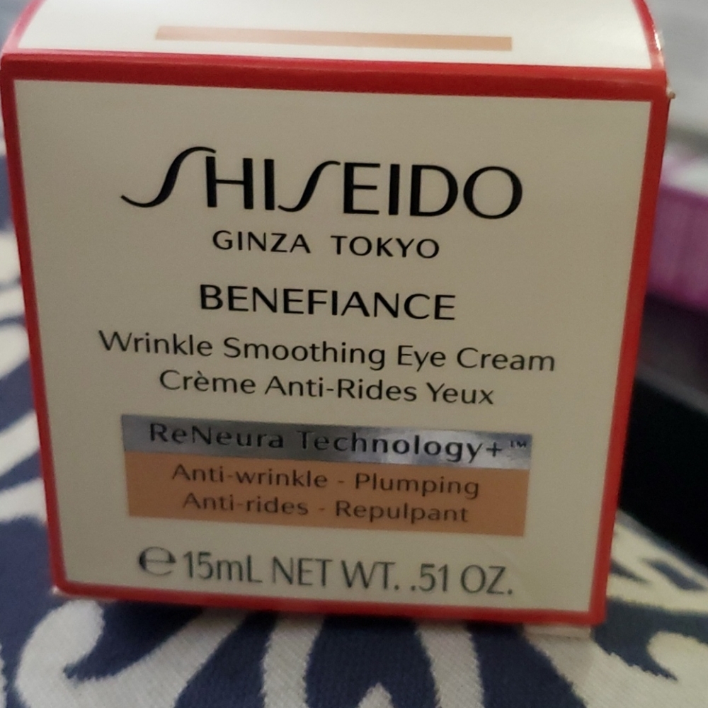 NIB Shiseido Benefiance WrinkleSmoothing Eye SOLD